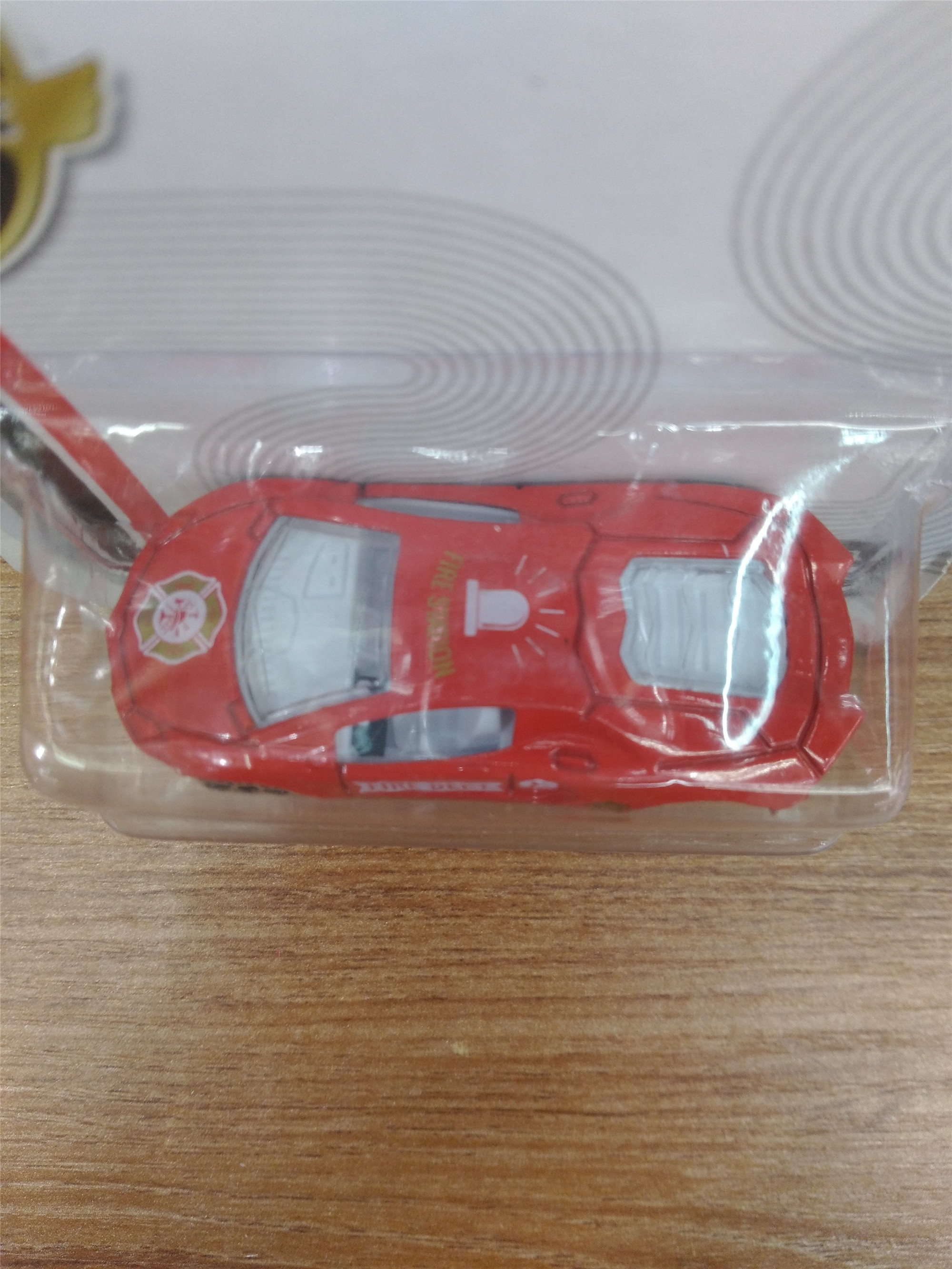 0088B alloy fire truck simulation of the toy model of resilience car gift in the pocket of the baby toys 0088B alloy fire truck simulation of the toy model of resilience car gift in the pocket of the baby toys