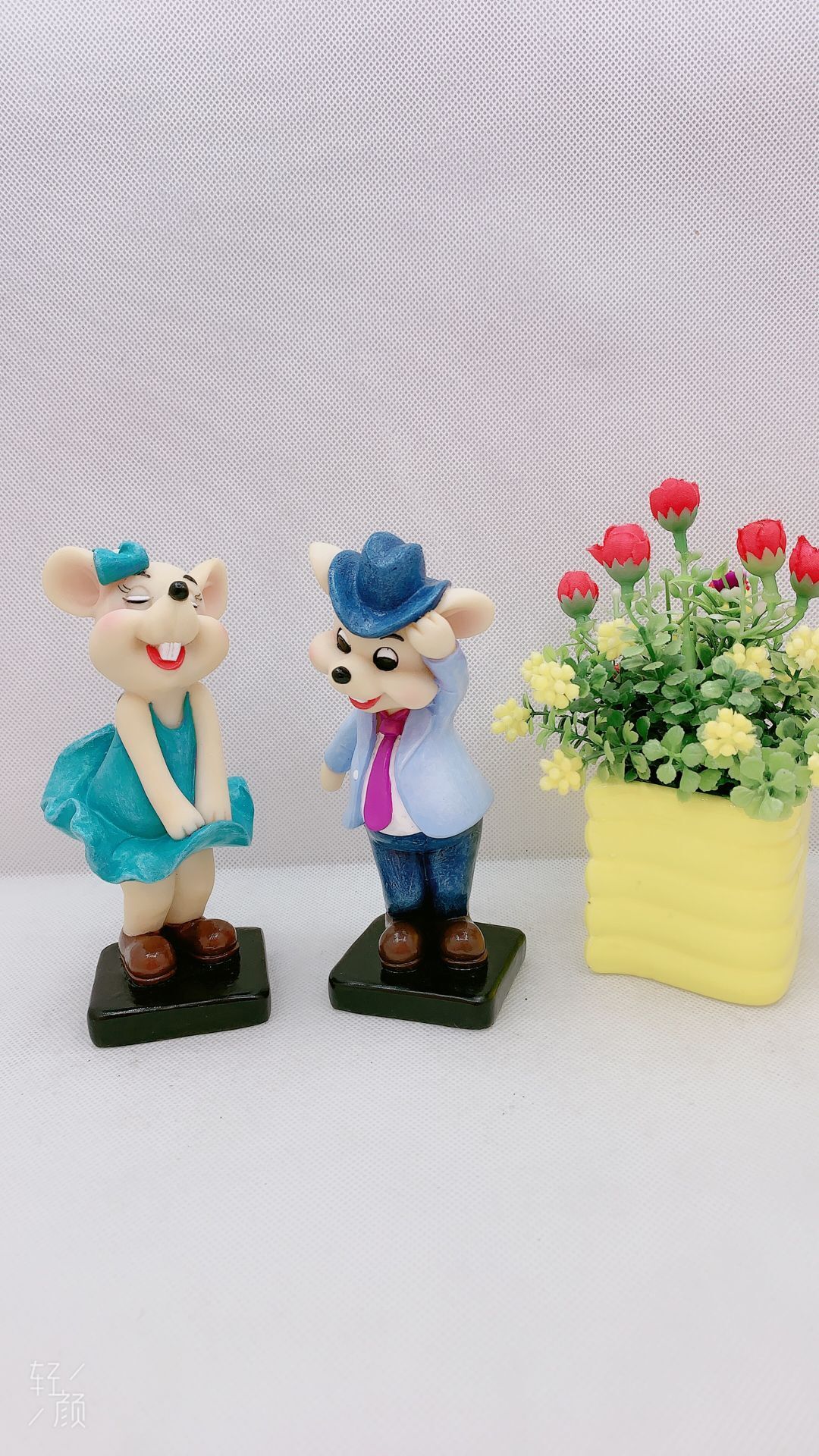 Resin Crafts Home Decoration Popular Mouse Series Cute Hanging Feet Doll