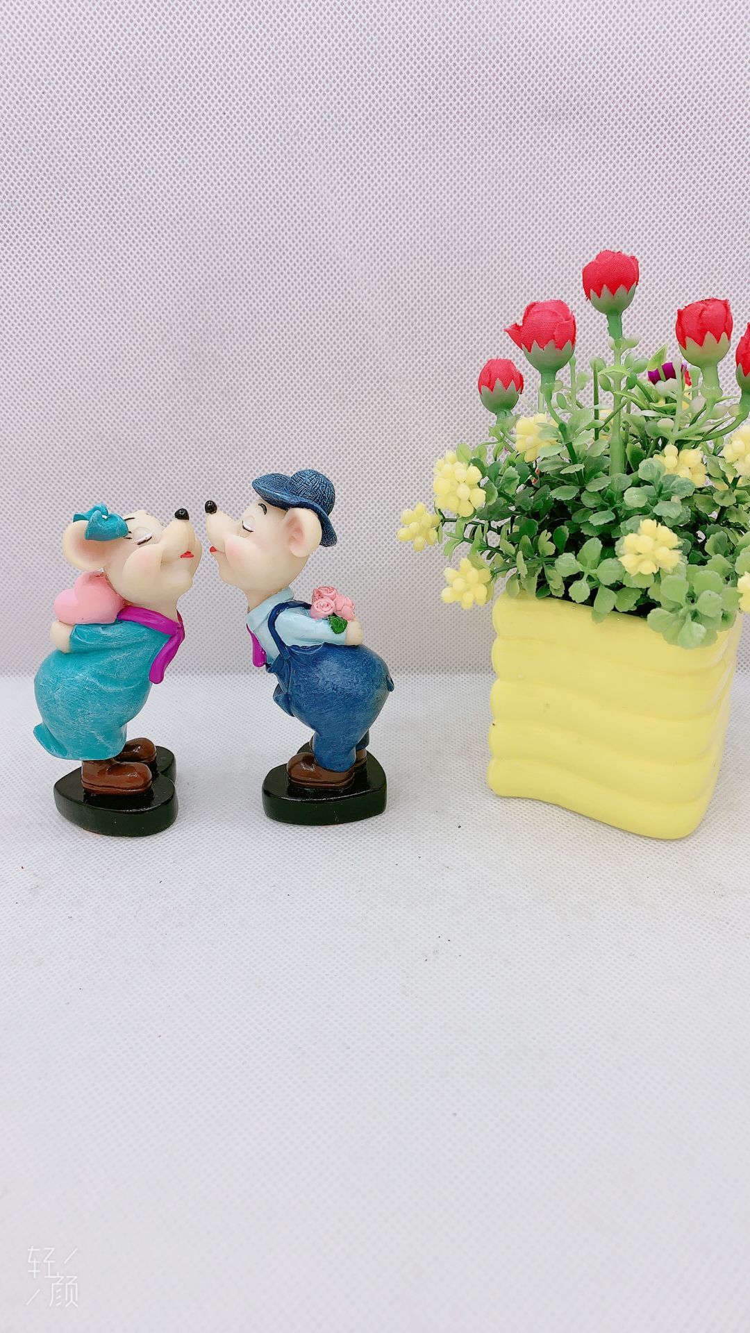 Resin Crafts Home Decoration Popular Mouse Series Cute Hanging Feet Doll