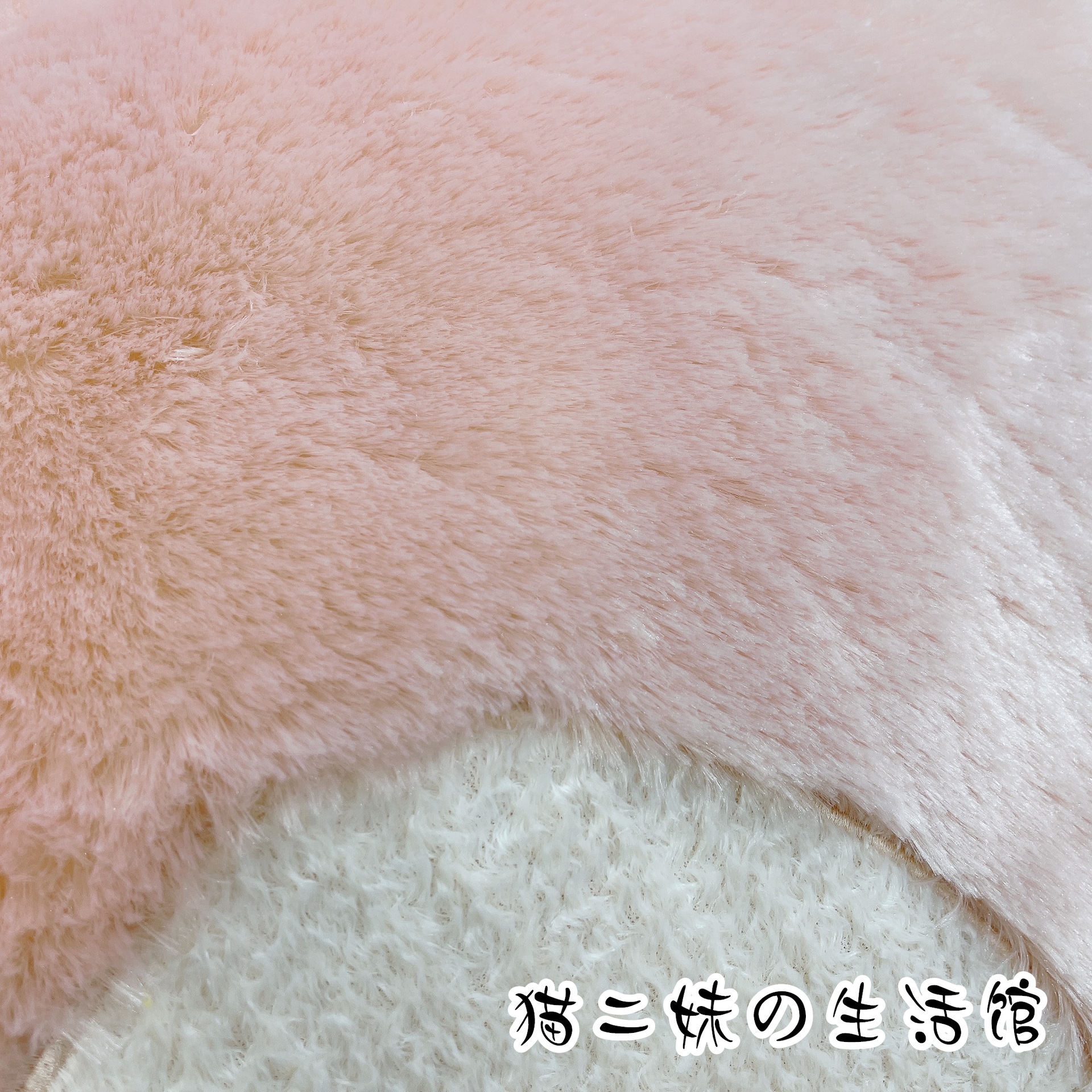 Cute Ling Na Bei Er Doll Pillow Dormitory Cushion Girl Heart Muffle with Hands Plush Toy Bedside Cushion Gift Female
