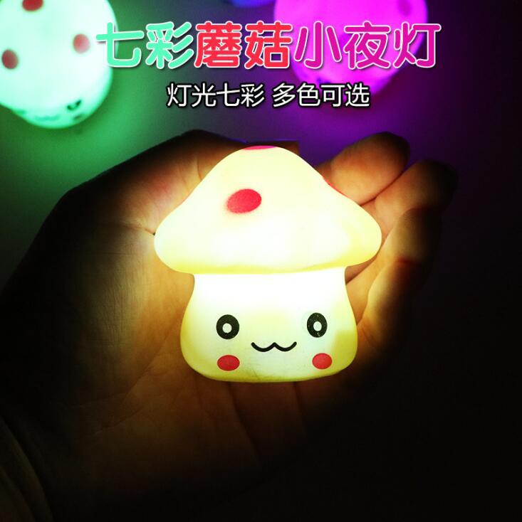 Colorful LED Expression Mushroom Small Night Lamp Romantic Automatic a Color-Changing Lamp Night Market Stall Ferrule Hot Sale Luminous Toys