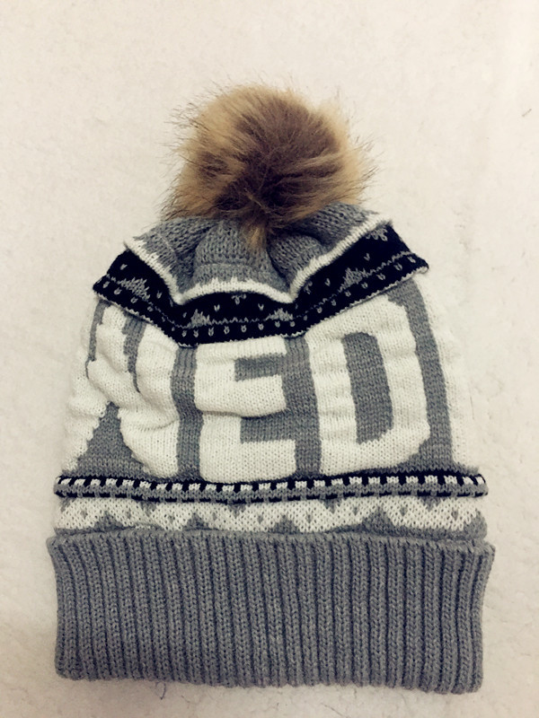Winter European American Style Knitted Letter Jacquard Warm Women&#039;s Hat Plush Lining Big Fur Ball Men&#039;s Section-Dye String Hat