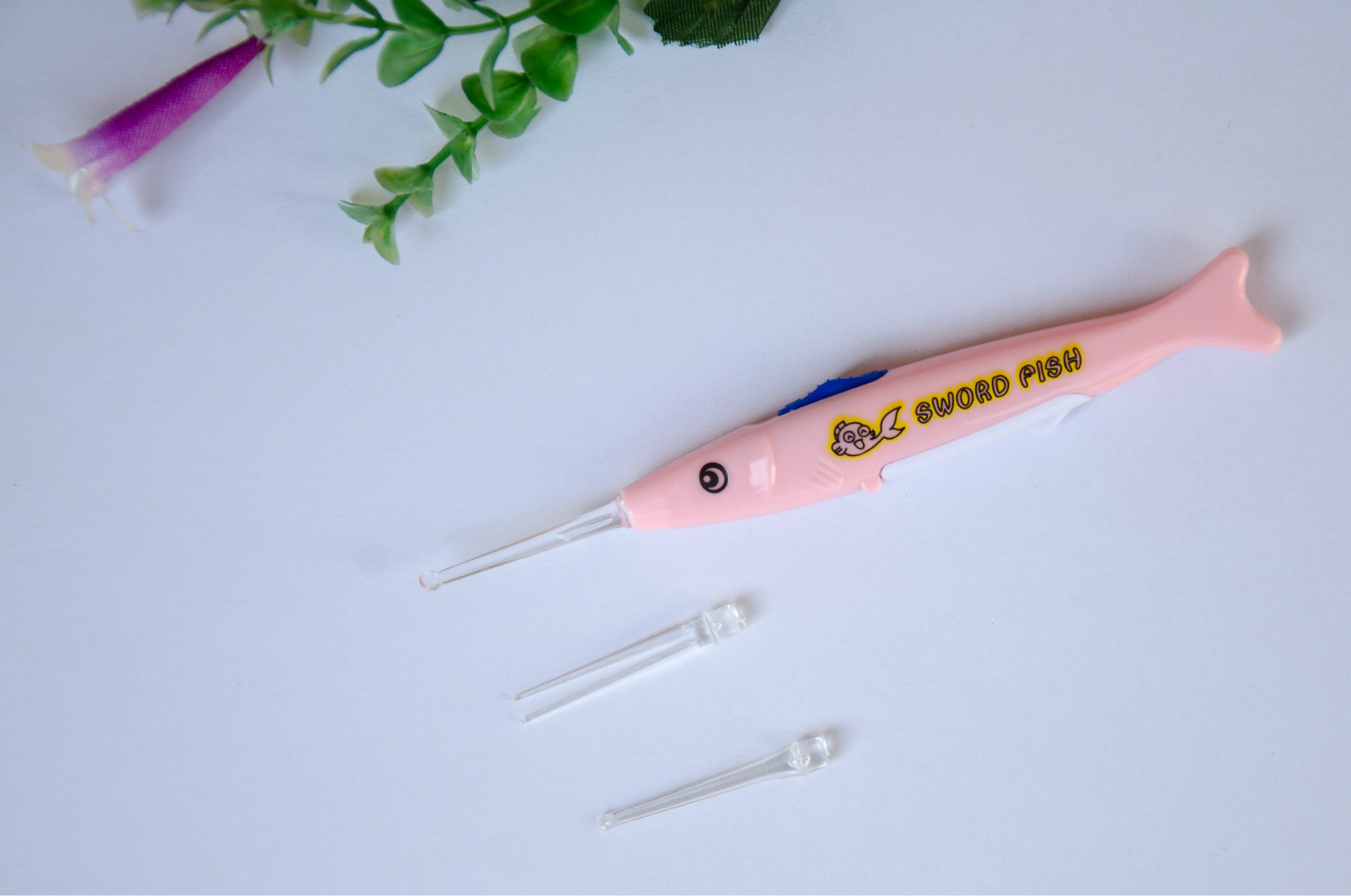Cartoon Luminous Ear Pick Multi-Functional Xinyan Fish with Light Earpick Ear Pick Grilled Ear Cleaner Digging Earpick Cartoon Luminous Ear Pick Multi-Functional Xinyan Fish with Light Earpick Ear Pick Grilled Ear Cleaner Digging Earpick