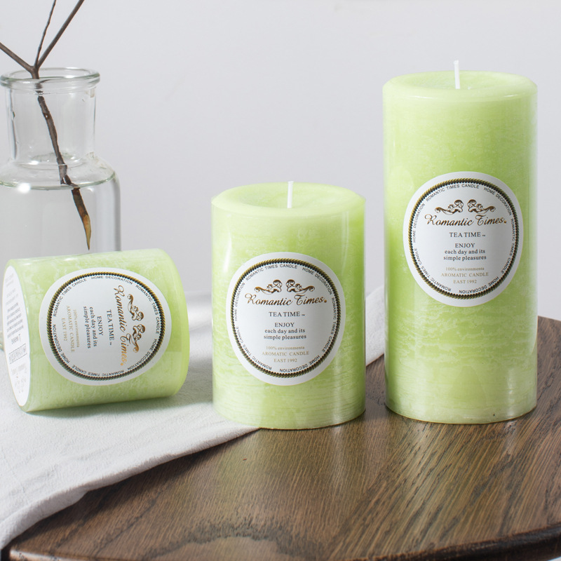 Romantic Candle Natural Organic Essence Oil Deodorant Cylindrical Aromatherapy Candle Wedding Fragrance Candle Small Size