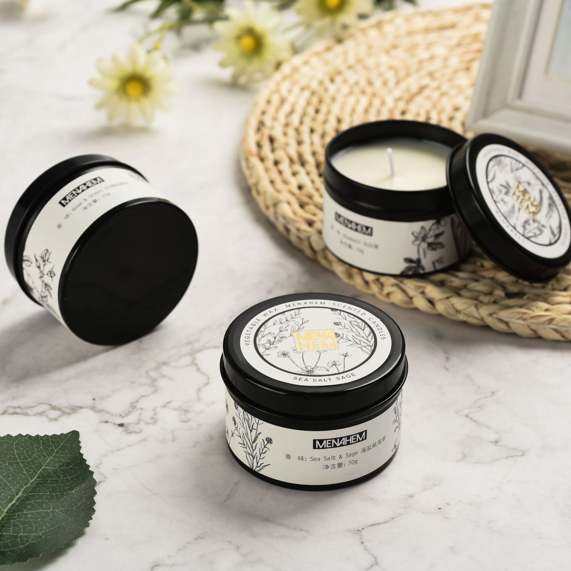 Black Iron Can Aromatherapy Candle Smoke-Free Soy Wax Fragrance with Hand Gift Tinplate Can Romantic Atmosphere Soy Wax Black Iron Can Aromatherapy Candle Smoke-Free Soy Wax Fragrance with Hand Gift Tinplate Can Romantic Atmosphere Soy Wax