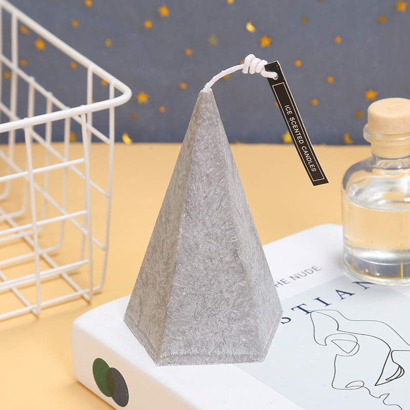 21 New Creative Pyramid Fragrance Aromatherapy Candle Light Crafts Hotel Indoor Romantic Atmosphere Sexy Ornaments