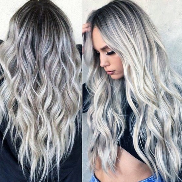 Hot Selling European and American Dyed Medium Long Curly Hair Cos Gray Gradient Anime Wig New Female Synthetic Wigs