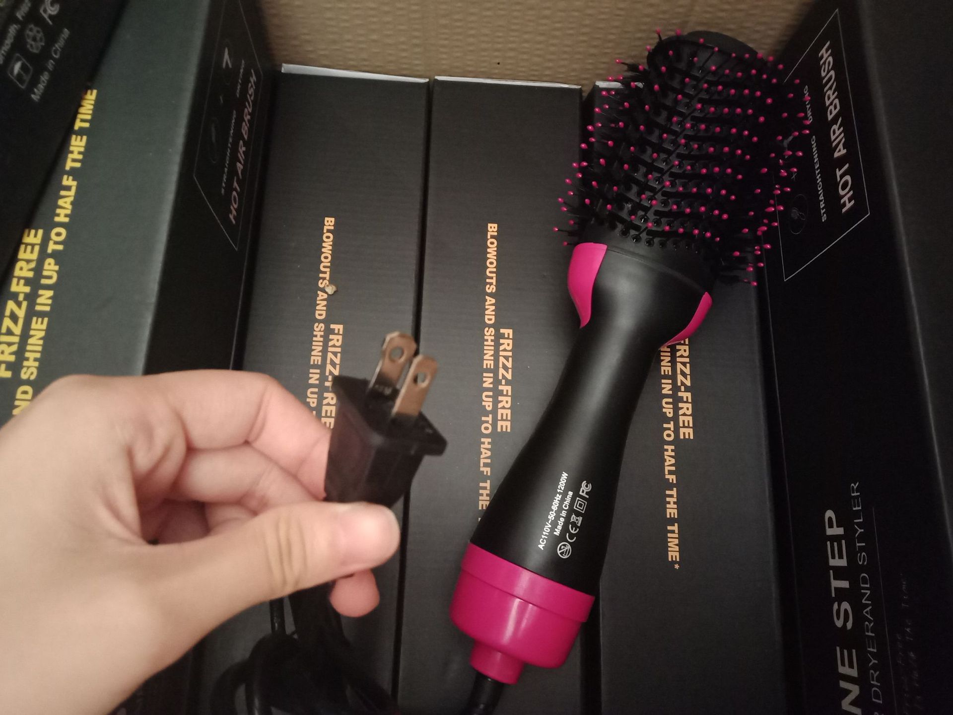 Blowing Combs Negative Ion Hair Dryer Straight Wet and Dry Dual-Use Hair Straightener and Curler Hot Air Comb Blowing Combs Negative Ion Hair Dryer Straight Wet and Dry Dual-Use Hair Straightener and Curler Hot Air Comb