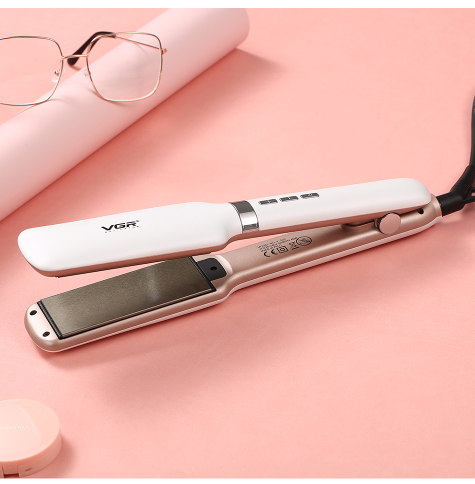 VGR-520 hair rod roll wet and dry dual-use straight hair splint liquid crystal ceramic hair straightener foreign trade