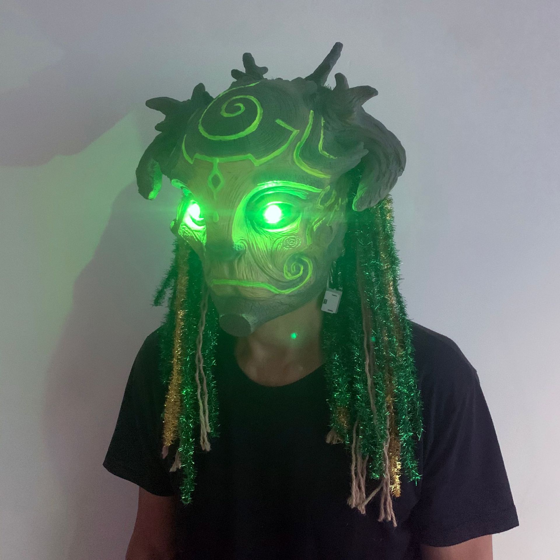 Forest Spirit Mask Forest Beast Mask with Wig Eyes Glowing Laiquendi Halloween Head Cover