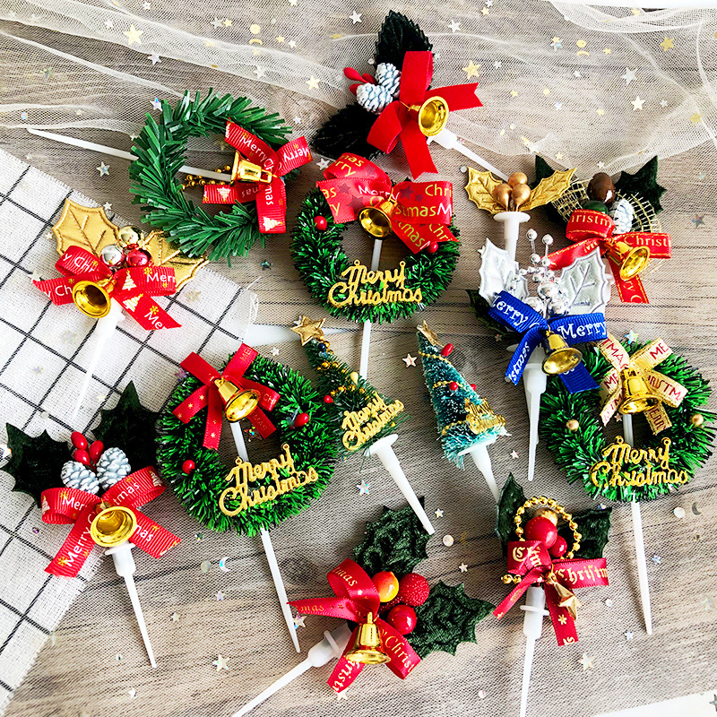 Christmas Cake Plug-in Christmas Tree Cake Decoration Card Arrangement Garland Pine Cone Bell Party Dessert Table