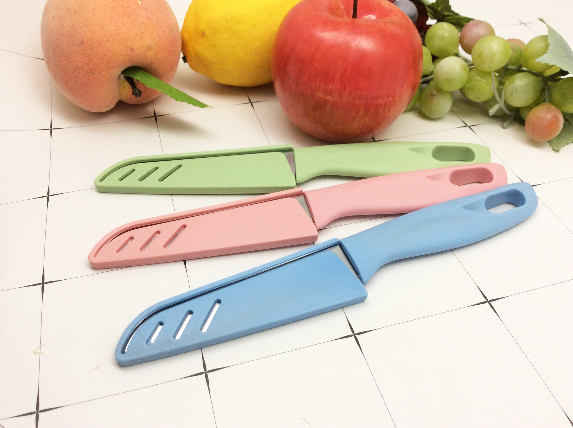 Stall Three-Color Fruit Knife Peeler Home Kitchen Knives Portable Fruit Knife Kitchen Knife Factory Supply Stall Three-Color Fruit Knife Peeler Home Kitchen Knives Portable Fruit Knife Kitchen Knife Factory Supply