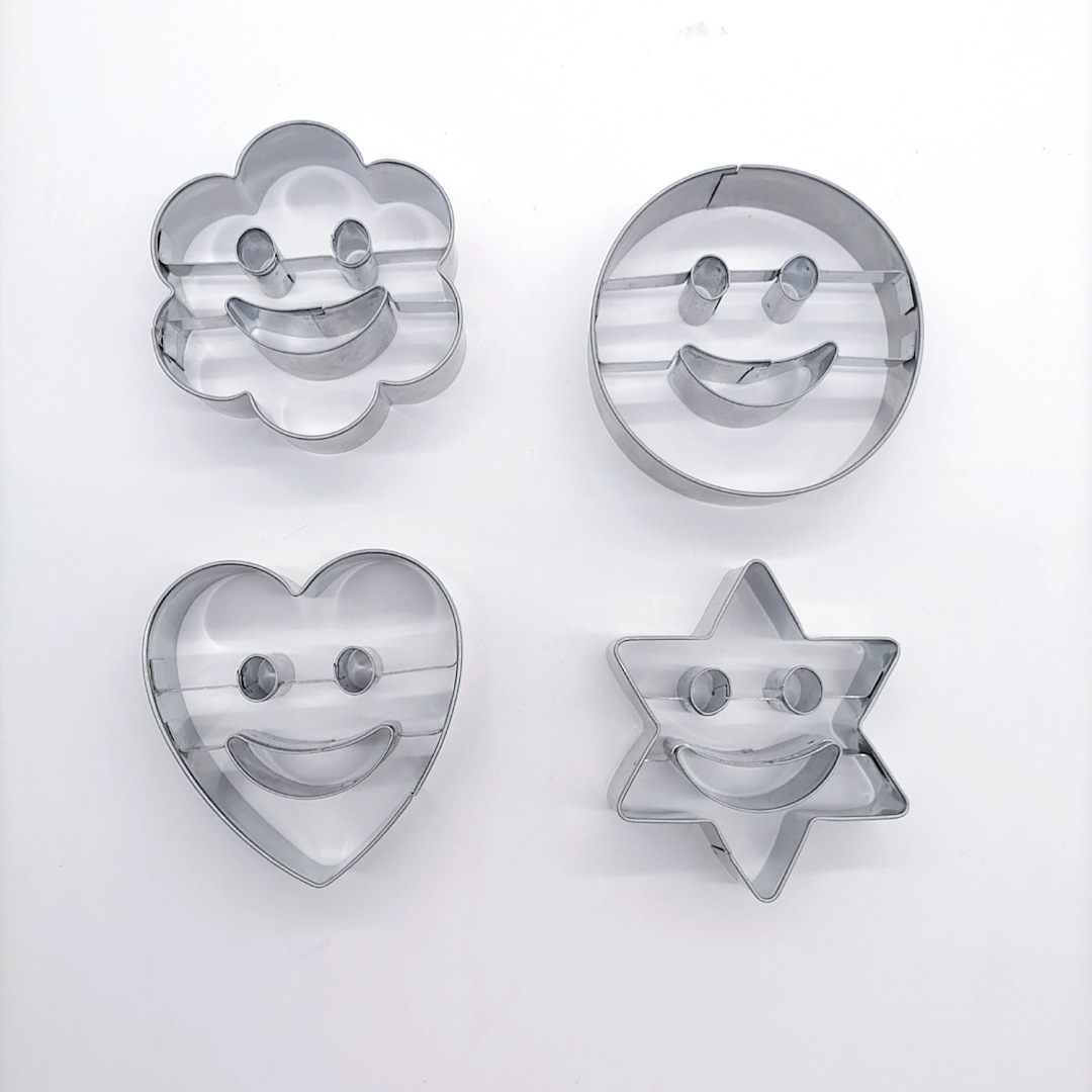 4-Piece Stainless Steel Smiley Face Biscuit Mold Facial Expression Bag Cutting Tool Creative Smiley Face Biscuit Mold