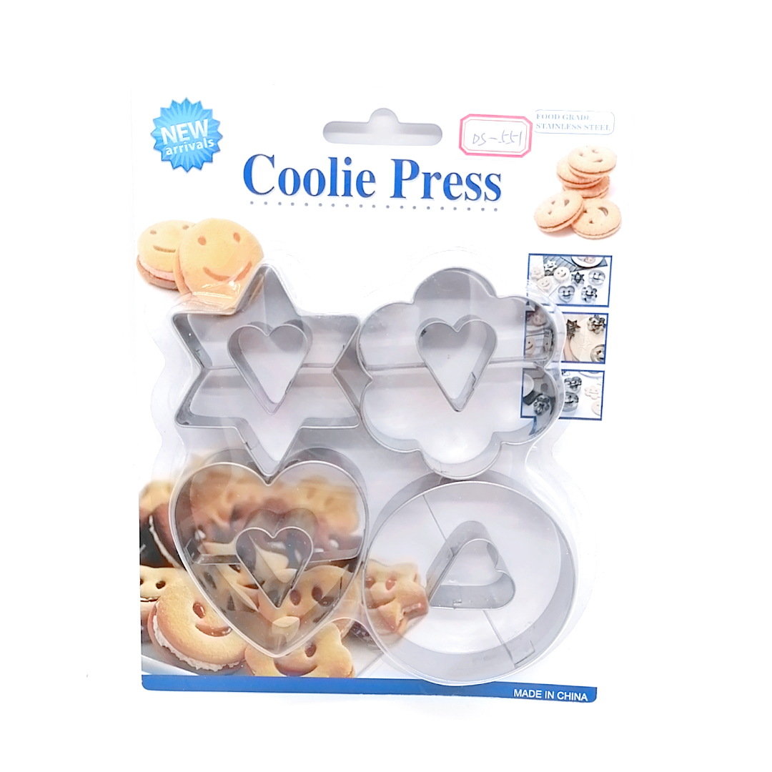 4-Piece Stainless Steel Smiley Face Biscuit Mold Facial Expression Bag Cutting Tool Creative Smiley Face Biscuit Mold