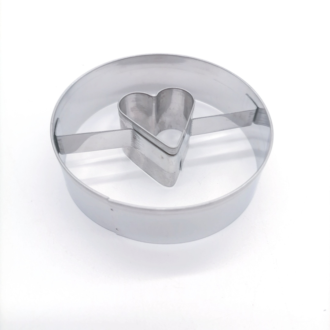 2-Piece Stainless Steel Love Biscuit Mold Biscuit Cutting Tool Creative Heart Biscuit Mold