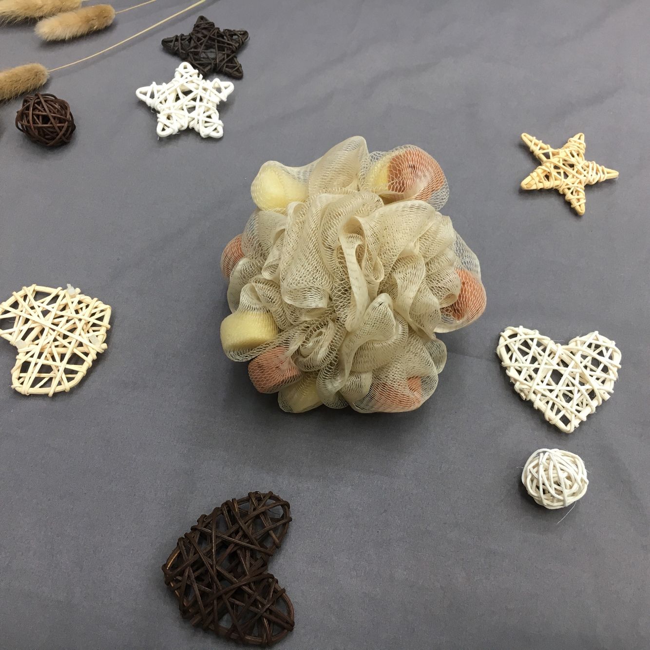 7. Qingzhi brand heart-shaped sponge bath ball 7. Qingzhi brand heart-shaped sponge bath ball