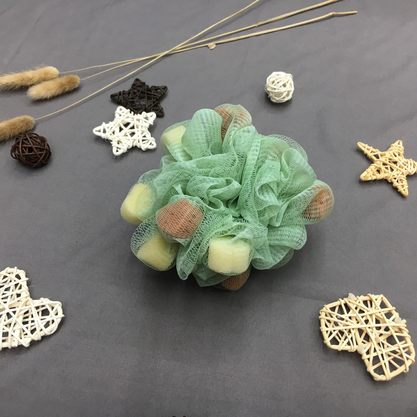 7. Qingzhi brand heart-shaped sponge bath ball 7. Qingzhi brand heart-shaped sponge bath ball