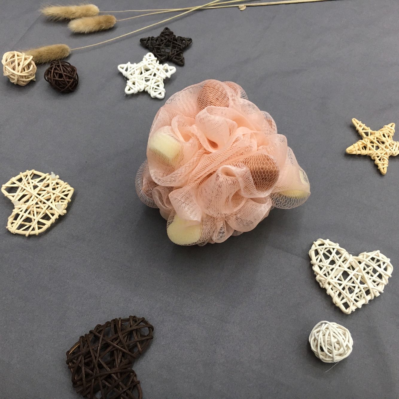 7. Qingzhi brand heart-shaped sponge bath ball 7. Qingzhi brand heart-shaped sponge bath ball