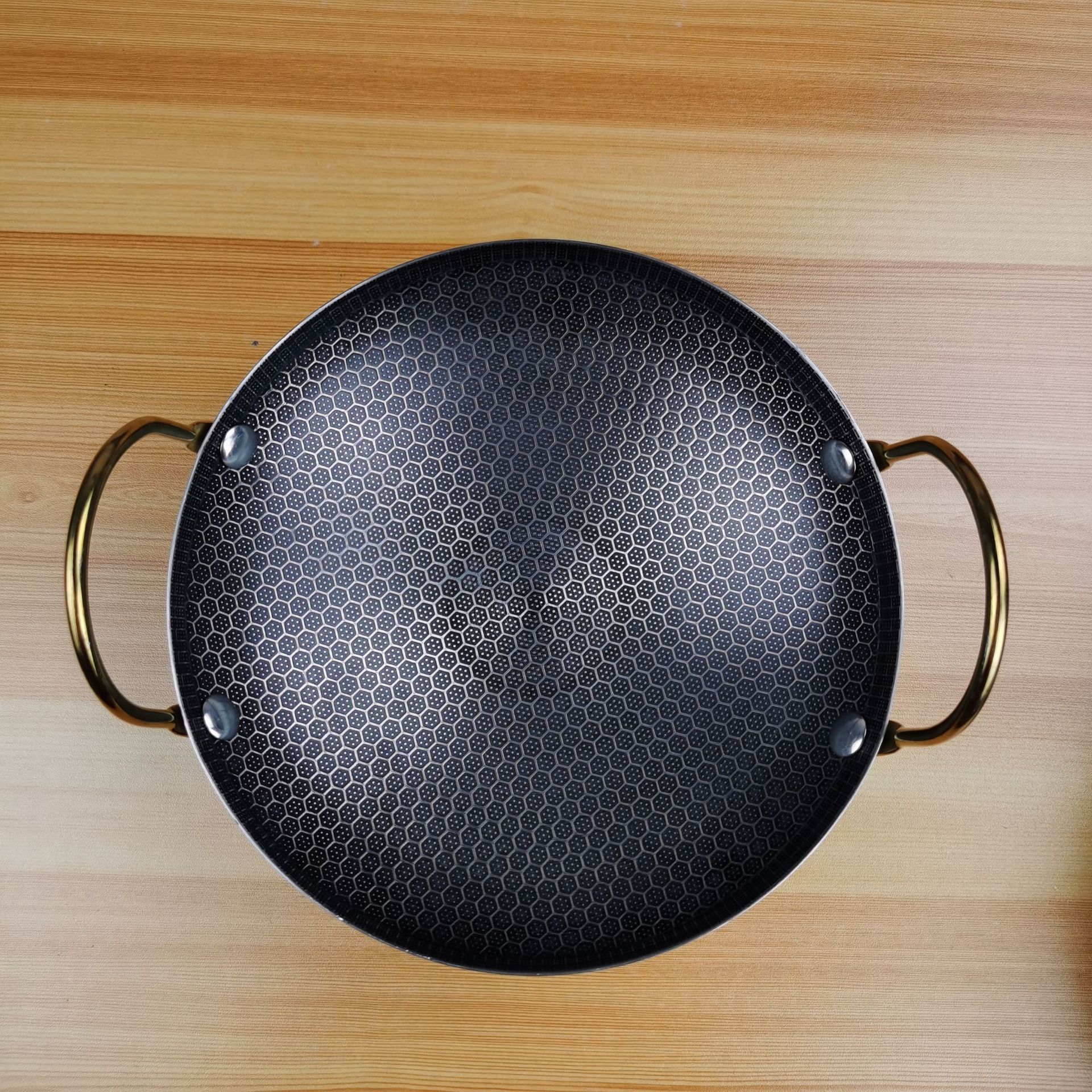 Non-Stick Hot Pot Korean Style Alcohol Pot Honeycomb Non-Stick Pan Fire Stewed Pot Golden Ear round Bottom Bar Jinding Non-Stick Hot Pot Korean Style Alcohol Pot Honeycomb Non-Stick Pan Fire Stewed Pot Golden Ear round Bottom Bar Jinding