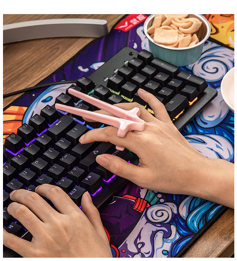 New Finger Chopsticks Lazy Auxiliary Chopsticks Clip Snack Not Dirty Hand Chopsticks Finger Stall Ring Play Game Artifact for a Lazy New Finger Chopsticks Lazy Auxiliary Chopsticks Clip Snack Not Dirty Hand Chopsticks Finger Stall Ring Play Game Artifact for a Lazy