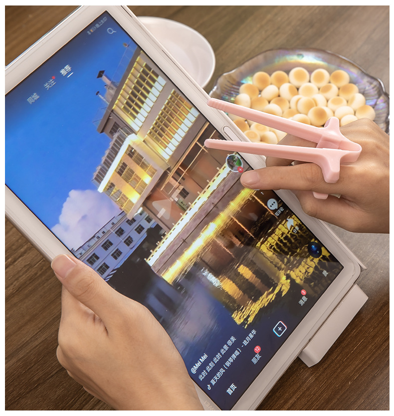 New Finger Chopsticks Lazy Auxiliary Chopsticks Clip Snack Not Dirty Hand Chopsticks Finger Stall Ring Play Game Artifact for a Lazy New Finger Chopsticks Lazy Auxiliary Chopsticks Clip Snack Not Dirty Hand Chopsticks Finger Stall Ring Play Game Artifact for a Lazy