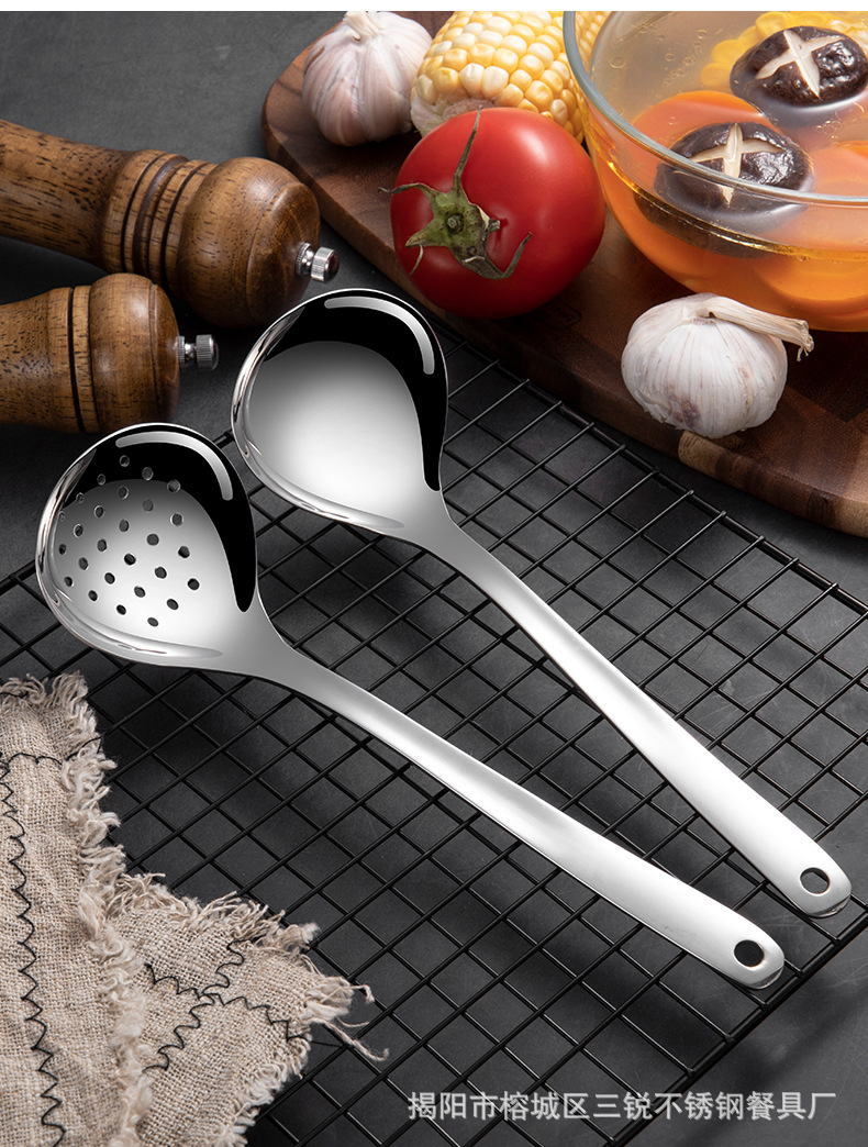 304 Stainless Steel Soup Ladle Colander Lengthened Thicken Deepening Hot Pot Spoon Male Drain Wall Spoon Cooking Tools 304 Stainless Steel Soup Ladle Colander Lengthened Thicken Deepening Hot Pot Spoon Male Drain Wall Spoon Cooking Tools
