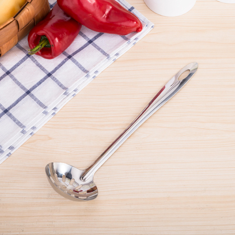 Stainless Steel 08 Bare Soup Spoon Kitchen Thickened Hot Pot Soup Spoon Perforated Ladle Spoon Kitchenware Two Yuan Shop Wholesale