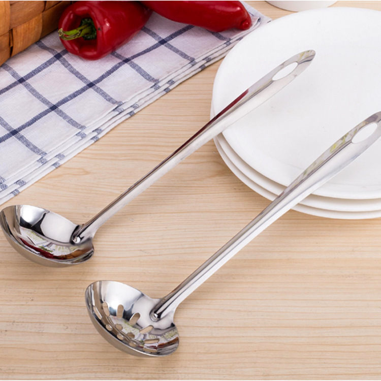 Stainless Steel 08 Bare Soup Spoon Kitchen Thickened Hot Pot Soup Spoon Perforated Ladle Spoon Kitchenware Two Yuan Shop Wholesale