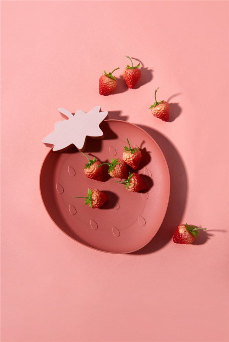 Cute Strawberry Plastic Tray Nordic Style Home Modern Living Room Fruit Tray Creative Snacks Dessert Cake Dried Fruit Tray Cute Strawberry Plastic Tray Nordic Style Home Modern Living Room Fruit Tray Creative Snacks Dessert Cake Dried Fruit Tray