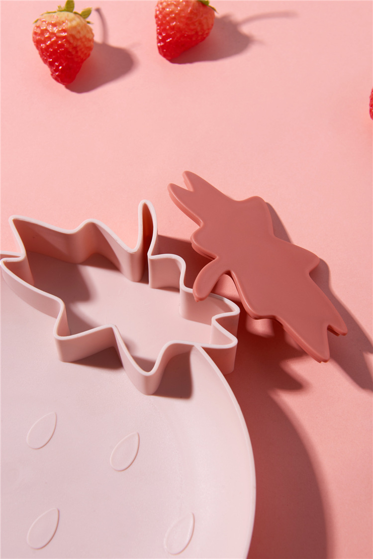 Cute Strawberry Plastic Tray Nordic Style Home Modern Living Room Fruit Tray Creative Snacks Dessert Cake Dried Fruit Tray Cute Strawberry Plastic Tray Nordic Style Home Modern Living Room Fruit Tray Creative Snacks Dessert Cake Dried Fruit Tray