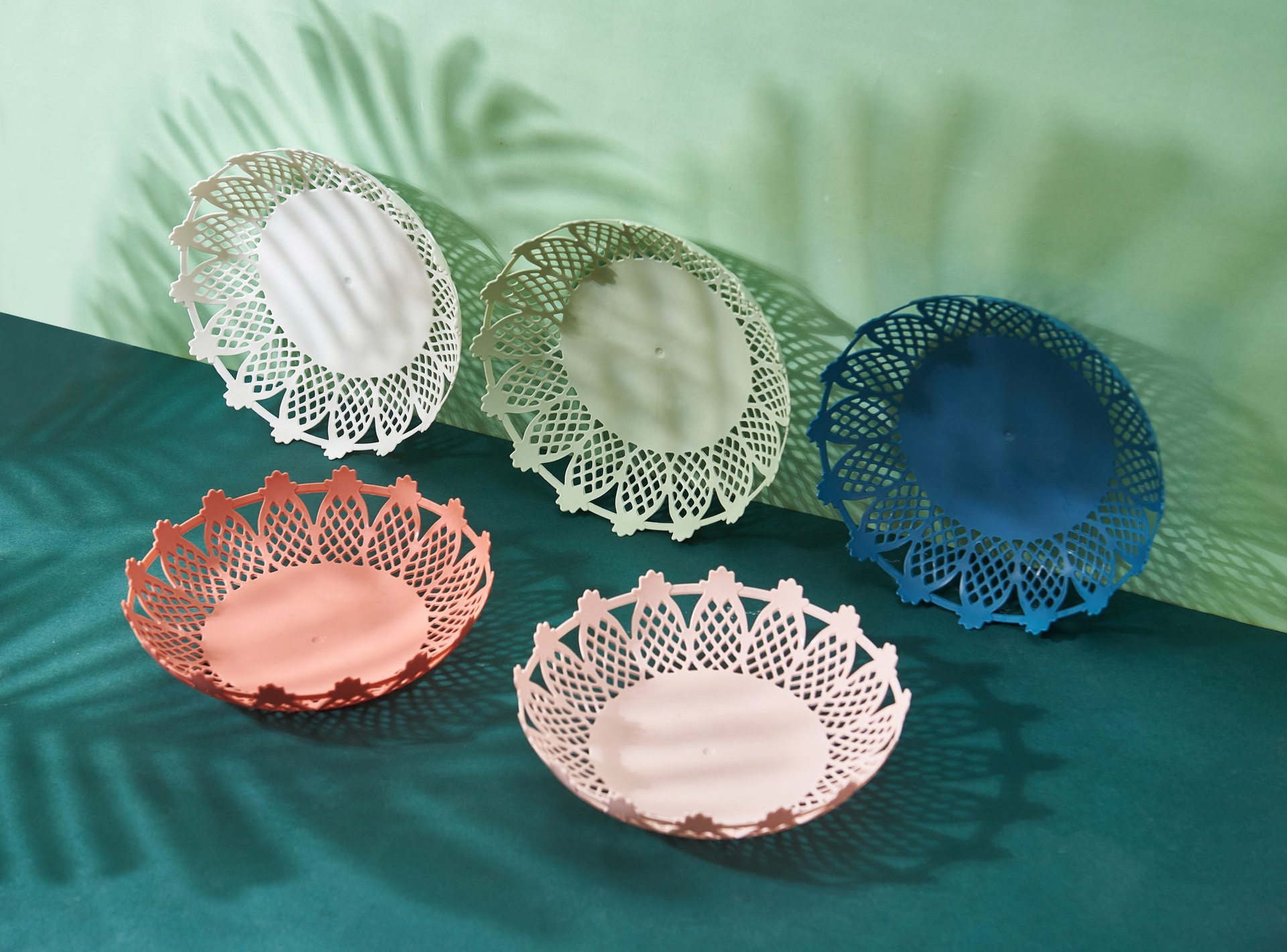 Instagram style pineapple plastic fruit tray family living room creative dried fruit bowl snack candy plate Instagram style pineapple plastic fruit tray family living room creative dried fruit bowl snack candy plate