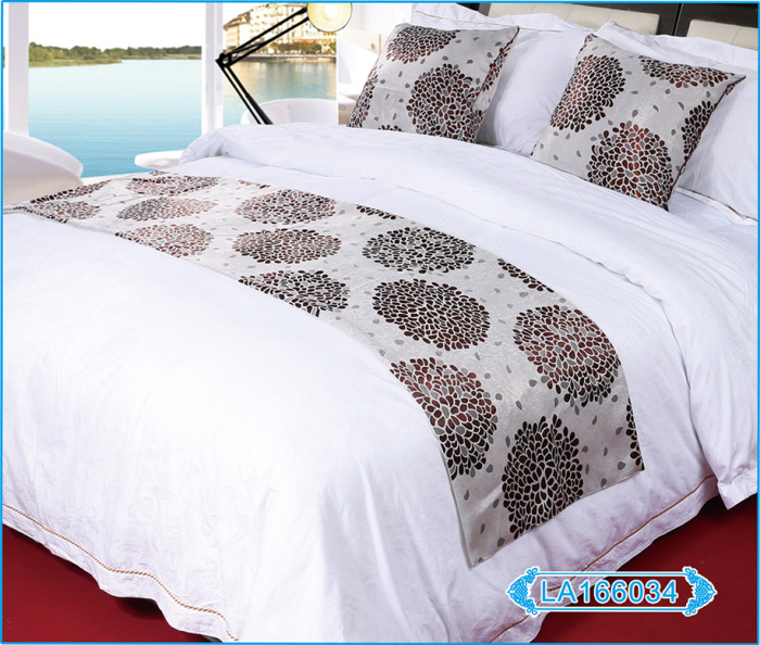 Luxury five-star hotel where the hotel supplies bed linen bed cover bed flag Luxury five-star hotel where the hotel supplies bed linen bed cover bed flag