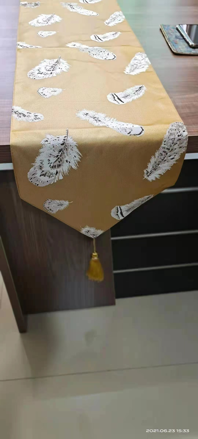 Table Runner Modern New Chinese Dining Table Flag Satin Jacquard Light Luxury Strip Decorative Cloth TV Cabinet Cover Bed Runner Table Runner Modern New Chinese Dining Table Flag Satin Jacquard Light Luxury Strip Decorative Cloth TV Cabinet Cover Bed Runner