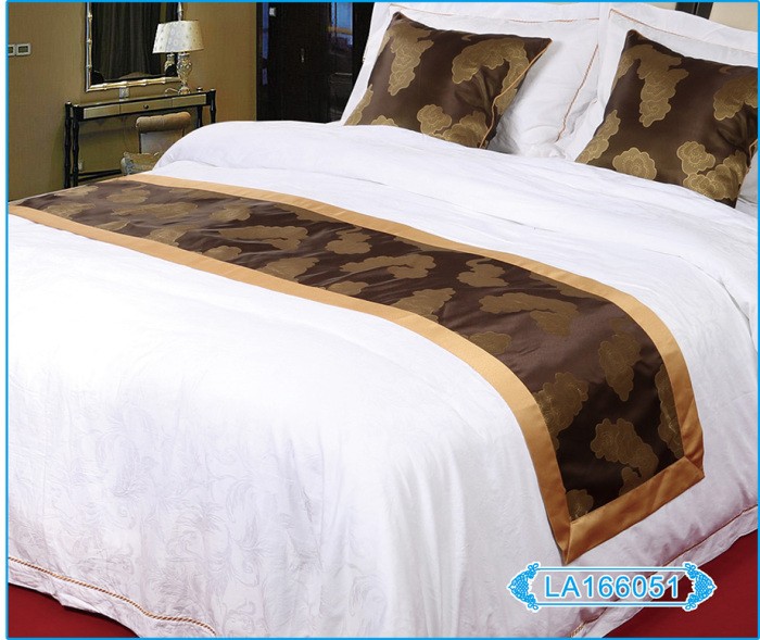 Luxury five star hotel hotel bed linen bed cover bed flag scarf