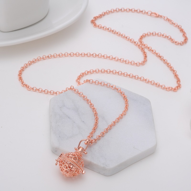 DIY lady pregnant woman harp ball essence oil bottle clover holhold-out magic box aroma phase box sweater necklace pendant lock DIY lady pregnant woman harp ball essence oil bottle clover holhold-out magic box aroma phase box sweater necklace pendant lock
