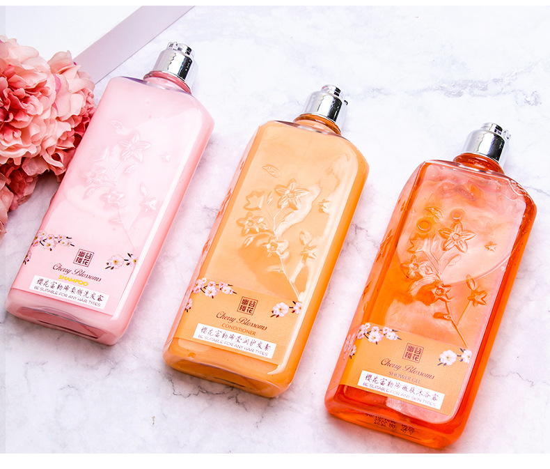 Popular Live Cherry Blossom Skin Rejuvenation Bath Lotion 420ml Perfume Shower Gel Moisturizing Bath Lotion Popular Live Cherry Blossom Skin Rejuvenation Bath Lotion 420ml Perfume Shower Gel Moisturizing Bath Lotion