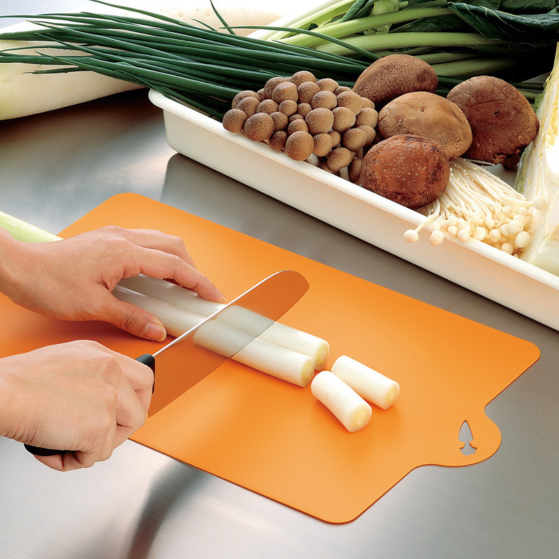 Kitchen bendable Cutting board Japanese light and soft type Cutting board can hang Cutting board fruit board