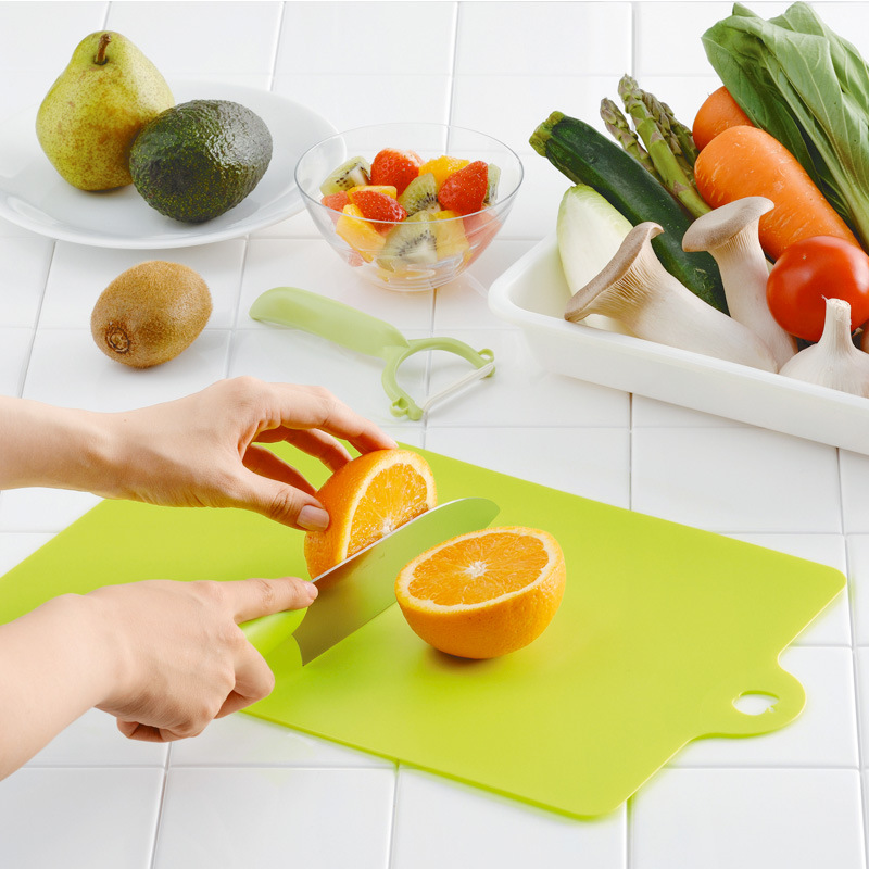 Kitchen bendable Cutting board Japanese light and soft type Cutting board can hang Cutting board fruit board