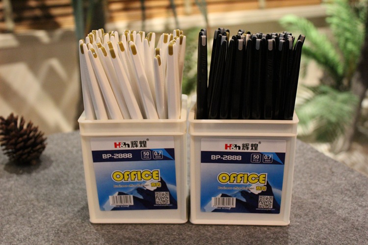 Brilliant stationery black pen ballpoint pen hotel rooms a simple ball-point pen notebook pen memo pen Brilliant stationery black pen ballpoint pen hotel rooms a simple ball-point pen notebook pen memo pen