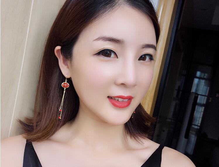 New Year Red Lantern Earrings Chinese Style Design Sense Vintage Earrings Women's Ethnic Style Slimming Earrings Long Earrings New Year Red Lantern Earrings Chinese Style Design Sense Vintage Earrings Women's Ethnic Style Slimming Earrings Long Earrings