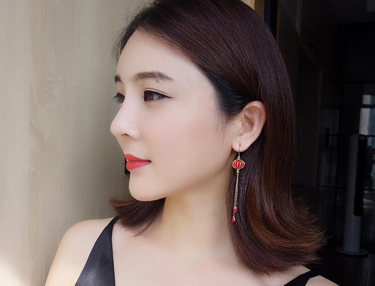 New Year Red Lantern Earrings Chinese Style Design Sense Vintage Earrings Women's Ethnic Style Slimming Earrings Long Earrings New Year Red Lantern Earrings Chinese Style Design Sense Vintage Earrings Women's Ethnic Style Slimming Earrings Long Earrings