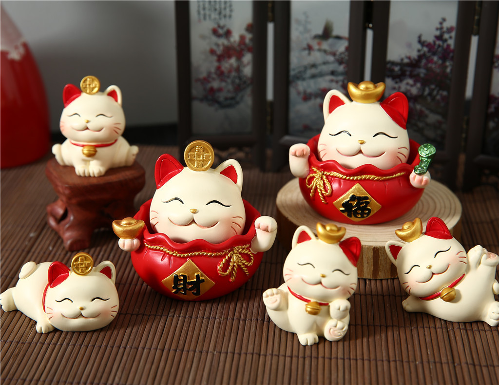 Creative Fortune Cat Car Decoration Resin Crafts Cake Decorative Ornaments Lottery Gift Small Gift Wholesale