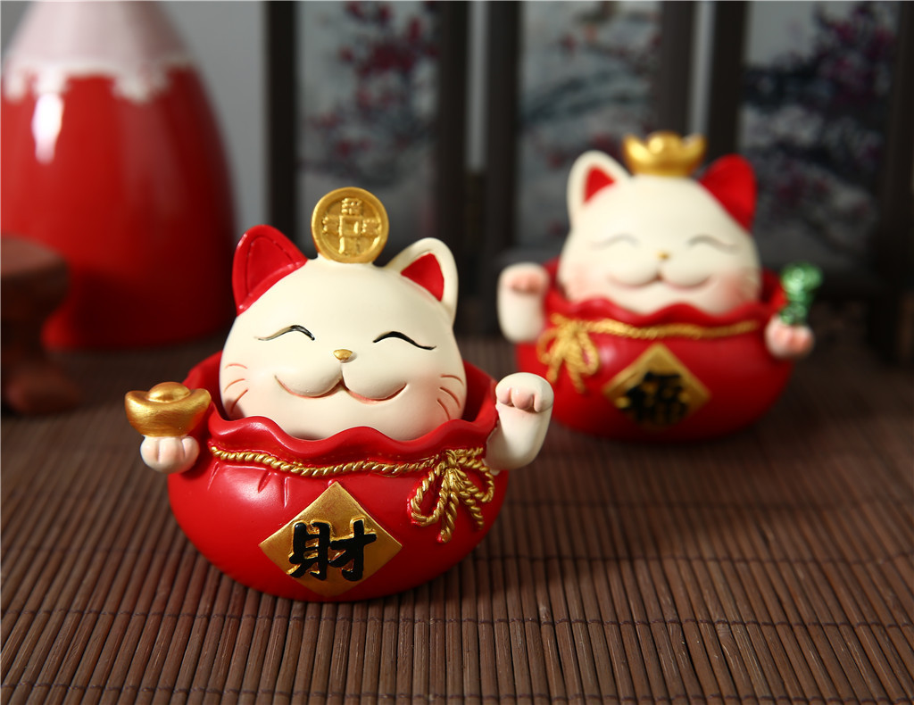 Creative Fortune Cat Car Decoration Resin Crafts Cake Decorative Ornaments Lottery Gift Small Gift Wholesale