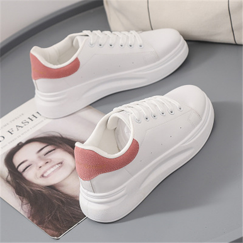 White shoes female 2019 autumn new thick soles sports leisure shoes students increase running shoes list tide