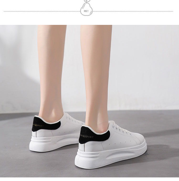 White shoes female 2019 autumn new thick soles sports leisure shoes students increase running shoes list tide White shoes female 2019 autumn new thick soles sports leisure shoes students increase running shoes list tide
