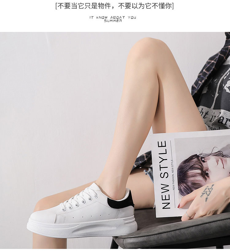White shoes female 2019 autumn new thick soles sports leisure shoes students increase running shoes list tide White shoes female 2019 autumn new thick soles sports leisure shoes students increase running shoes list tide