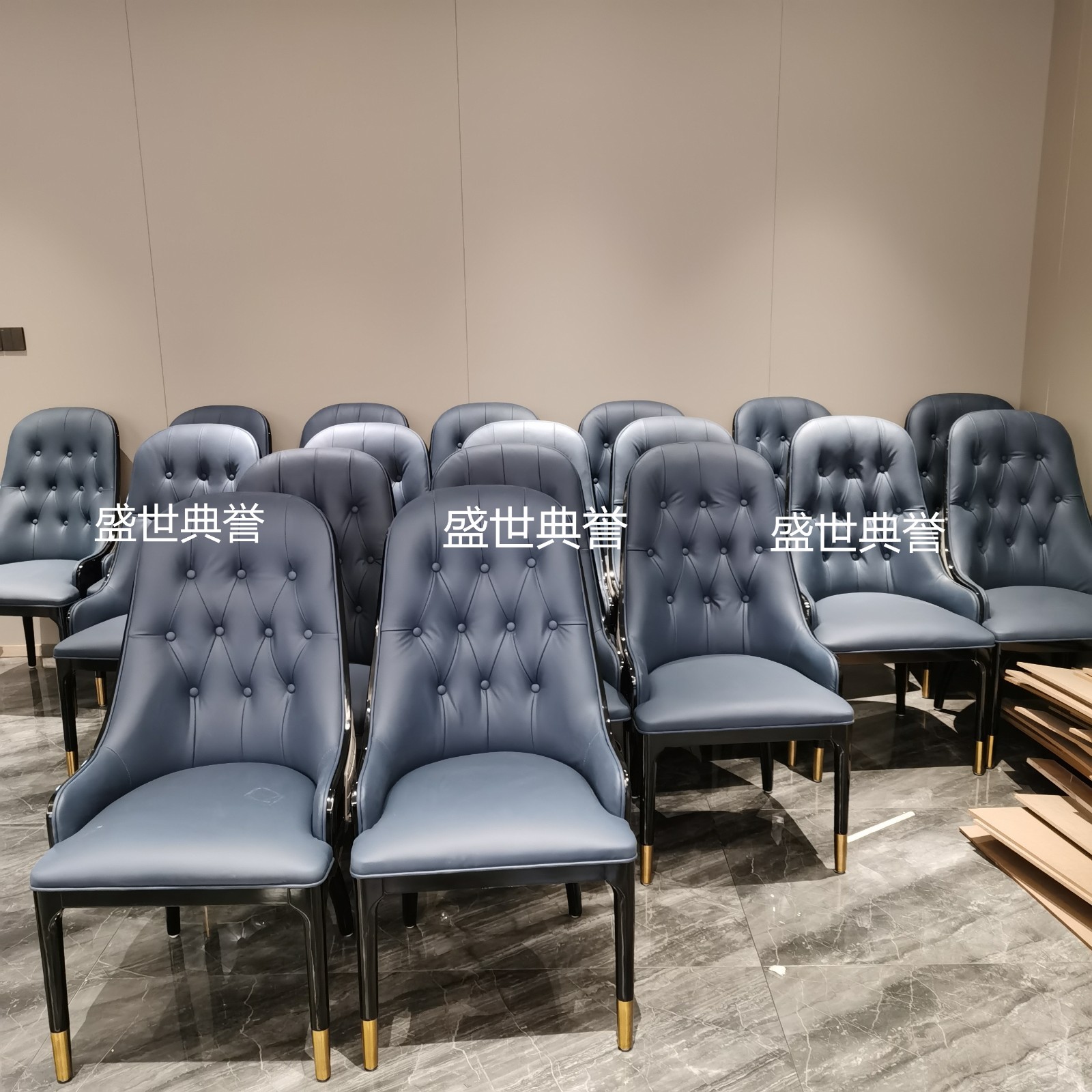 Hotel Solid Wood Electric Dining Table And Chair Hotel Compartment Light Luxury Chair Restaurant Modern Solid Wood Chair