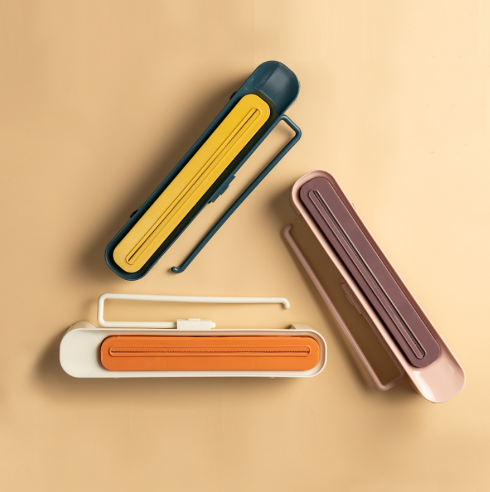Kitchen Three-in-One Plastic Wrap Cutter
