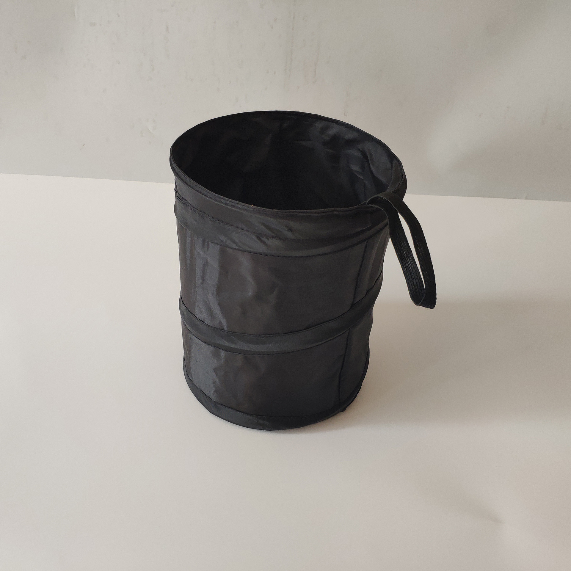 Foldable MultiFunctional Hanging Car Garbage Can Car Storage Bucket Car Seat Back Storage Bag Trash Can Foldable MultiFunctional Hanging Car Garbage Can Car Storage Bucket Car Seat Back Storage Bag Trash Can