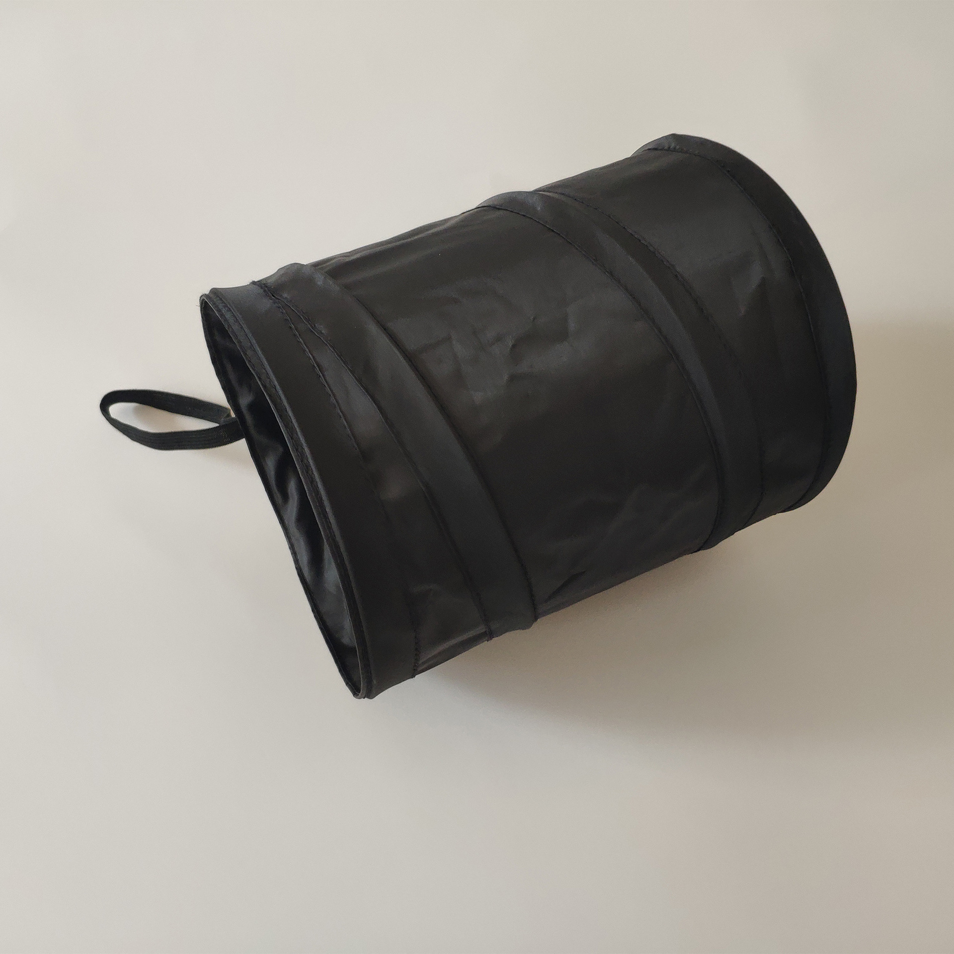 Foldable MultiFunctional Hanging Car Garbage Can Car Storage Bucket Car Seat Back Storage Bag Trash Can Foldable MultiFunctional Hanging Car Garbage Can Car Storage Bucket Car Seat Back Storage Bag Trash Can